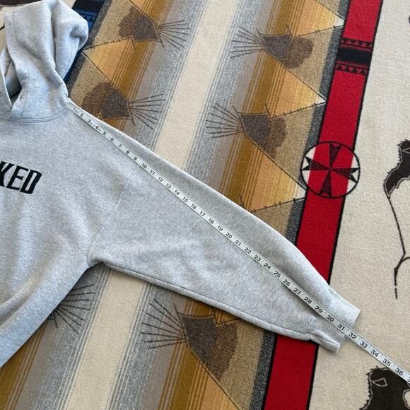 Vintage Y2K Wicked Broadway Musical Embroidered Hoodie Sweatshirt Size XL - Picture 6 of 6